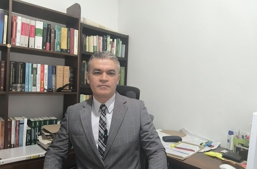 Cómo Responder a una Investigación Disciplinaria por Prevaricato – Guía Jurídica 2025