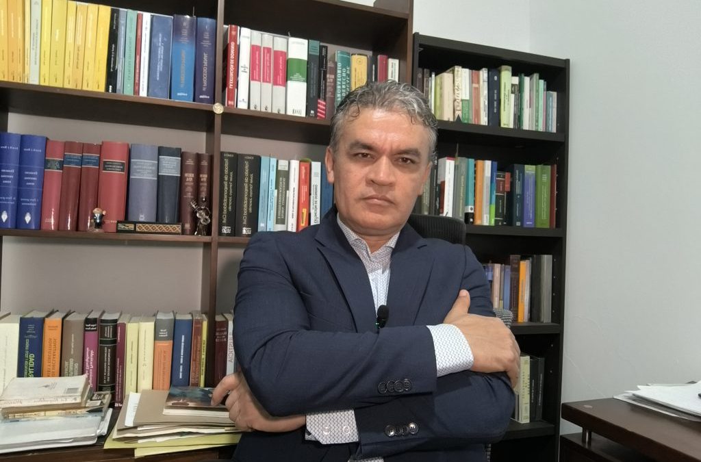 DIFERENCIAS ENTRE INDAGATORIA, INTERROGATORIO A INDICIADO Y VERSIÓN LIBRE Y EN QUE CLASE DE PROCESOS SE USAN EN COLOMBIA
