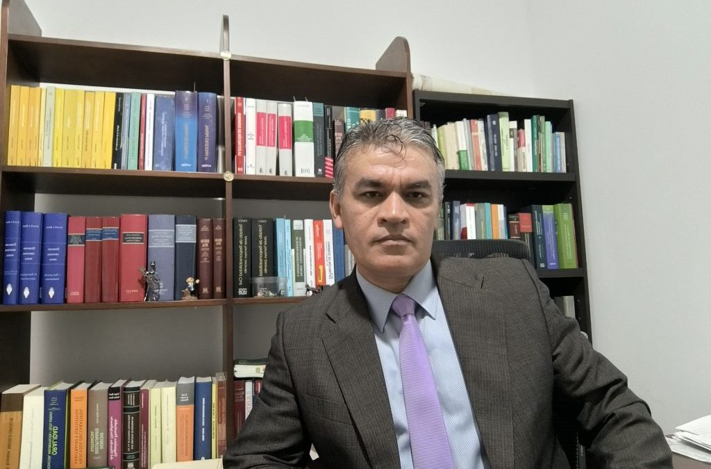 LA INTERVENCIÓN DEL MINISTERIO PUBLICO EN MATERIA PENAL ES UN ASALTO AL SISTEMA DE PARTES E IGUALDAD DE ARMAS EN EL SISTEMA PENAL COLOMBIANO