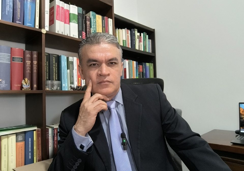 ABOGADOS EXPERTOS EN EXTINCIÓN DE DOMINIO EN COLOMBIA