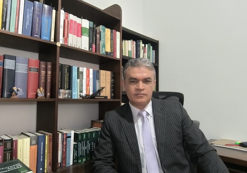 Por qué Robledo Vargas Abogados es la firma líder en extinción de dominio en Colombia